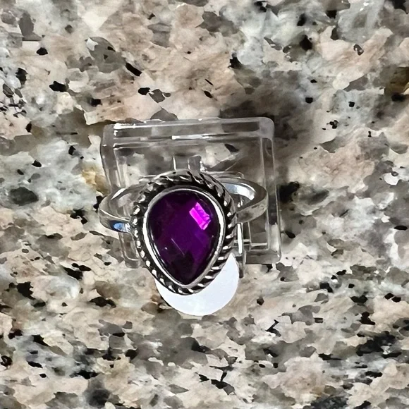 Purple Gemstone Silver Ring (Size 6) - Picture 1 of 2
